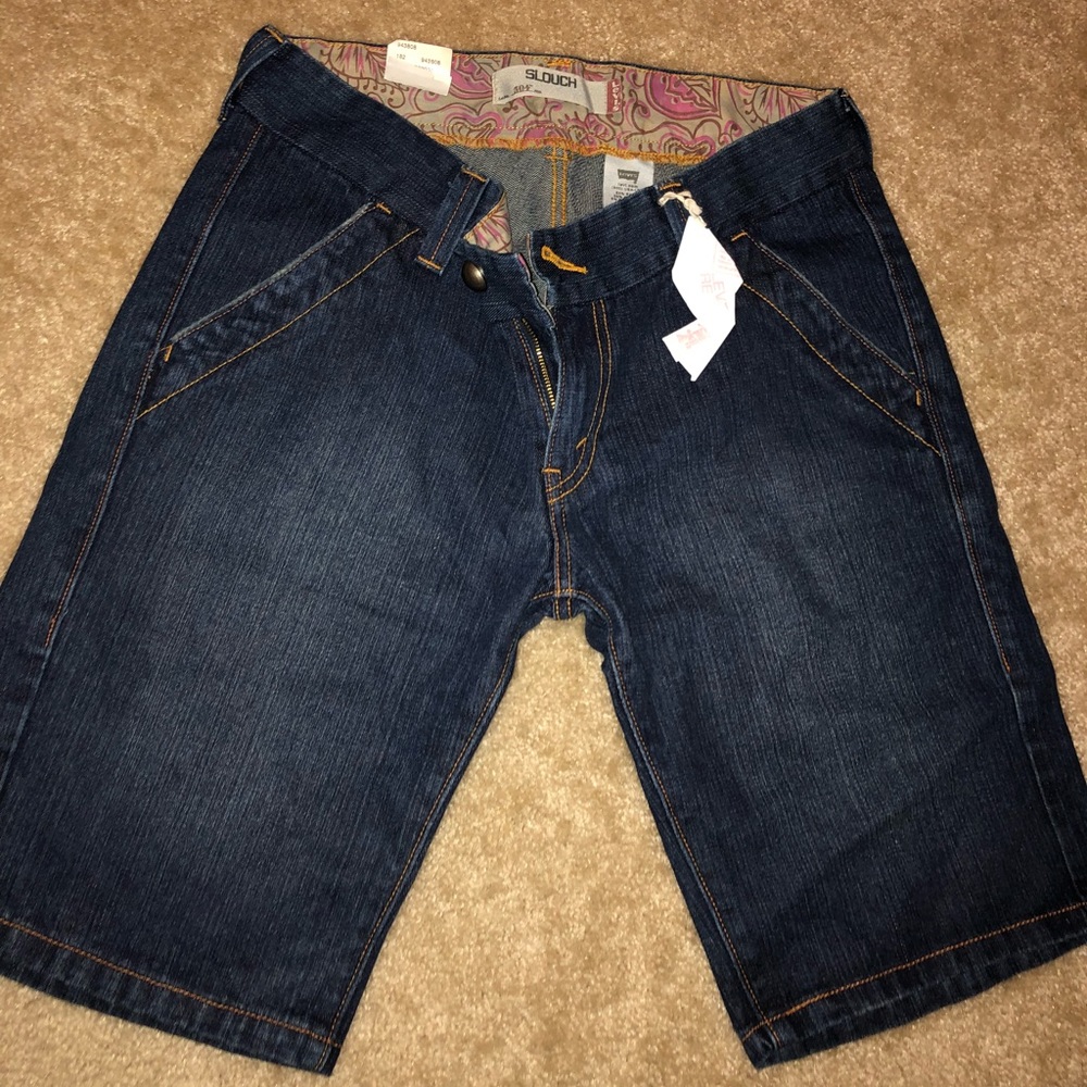 Levi’s capris